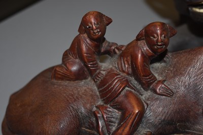 Lot 21 - AN EARLY 20TH CENTURY CHINESE CARVED HARDWOOD FIGURE