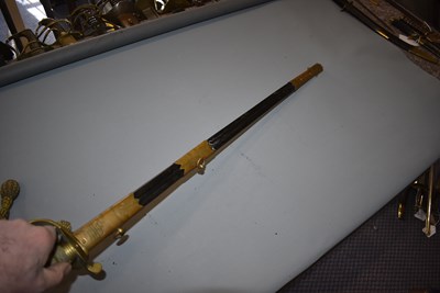 Lot 16 - A POST 1901 NAVAL OFFICER'S SWORD