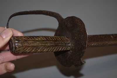 Lot 35 - AN AMERICAN REVOLUTIONARY WAR PERIOD NAVAL CUTLASS