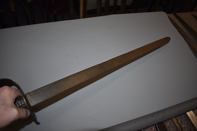 Lot 44 - AN 1804 PATTERN NAVAL FIGURE OF EIGHT CUTLASS