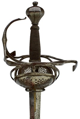 Lot 359 - AN EARLY 17TH CENTURY GERMAN PAPPENHEIMER RAPIER
