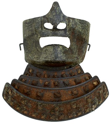 Lot 215 - A JAPANESE MOMO GATA KABUTO AND MEMPO ENSEMBLE