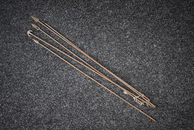 Lot 98 - A SET OF FIVE ASSORTED SIKH ALL STEEL ARROWS