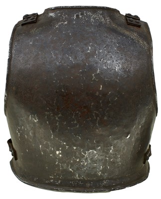 Lot 672 - AN ENGLISH CIVIL WAR PERIOD BACK PLATE