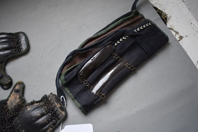 Lot 40 - A 19TH CENTURY JAPANESE PART ARMOUR