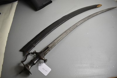 Lot 50 - A 19TH CENTURY INDIAN TULWAR