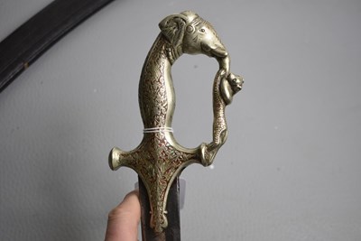 Lot 51 - A 19TH CENTURY INDIAN TULWAR