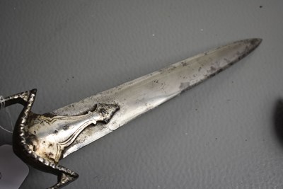 Lot 58 - AN 18TH CENTURY INDIAN KATAR