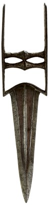 Lot 55 - A LATE 18TH CENTURY INDIAN KATAR OR DAGGER