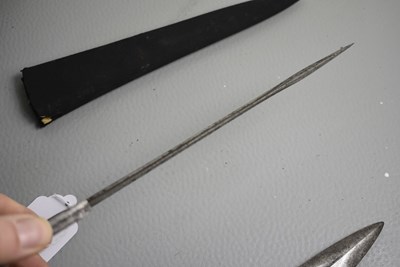 Lot 59 - A LATE 18TH CENTURY INDIAN KATAR OR DAGGER