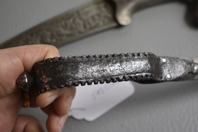 Lot 70 - A 19TH CENTURY INDIAN KHANJAR OR DAGGER