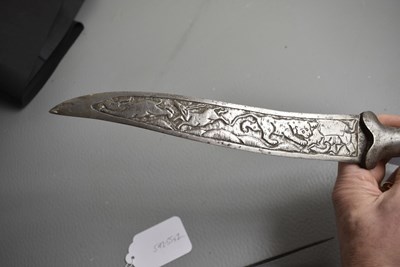 Lot 70 - A 19TH CENTURY INDIAN KHANJAR OR DAGGER