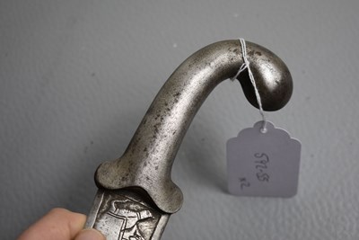 Lot 70 - A 19TH CENTURY INDIAN KHANJAR OR DAGGER