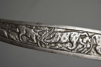 Lot 70 - A 19TH CENTURY INDIAN KHANJAR OR DAGGER