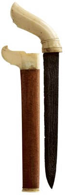 Lot 125 - A MID 19TH CENTURY SUMATRAN OR JAVANESE DAGGER BADEK