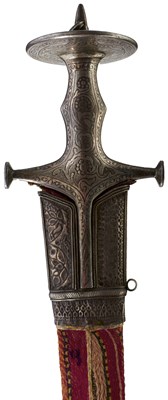 Lot 25 - A 19TH CENTURY RAJASTHAN INDIAN TULWAR OR SWORD