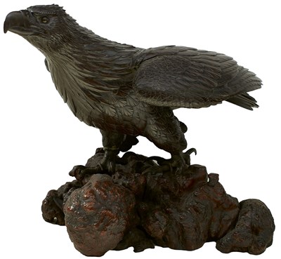 Lot 48 - AN IMPRESSIVE JAPANESE MEIJI PERIOD BRONZE EAGLE