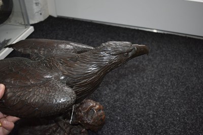 Lot 48 - AN IMPRESSIVE JAPANESE MEIJI PERIOD BRONZE EAGLE