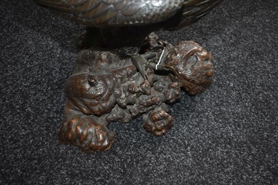 Lot 48 - AN IMPRESSIVE JAPANESE MEIJI PERIOD BRONZE EAGLE