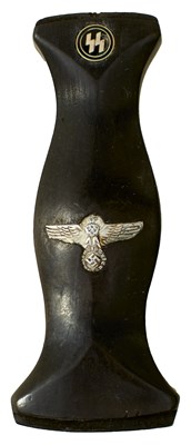 Lot 605 - AN SS DAGGER HANDLE