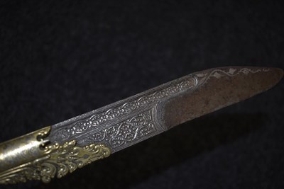 Lot 95 - AN 18TH CENTURY SINHALESE PIHA KAETTA OR DAGGER