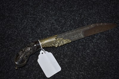 Lot 95 - AN 18TH CENTURY SINHALESE PIHA KAETTA OR DAGGER