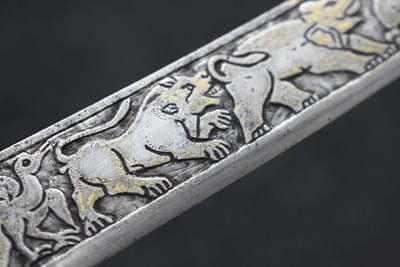 Lot 44 - A LATE 18TH OR EARLY 19TH CENTURY DECCAN INDIAN MAHARATHAN TROPHY SHAMSHIR SHIKARGAR OR SWORD