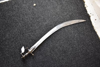 Lot 45 - A LATE 18TH OR EARLY 19TH CENTURY INDIAN TULWAR