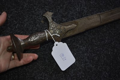 Lot 47 - A 19TH CENTURY INDO-PERSIAN TULWAR