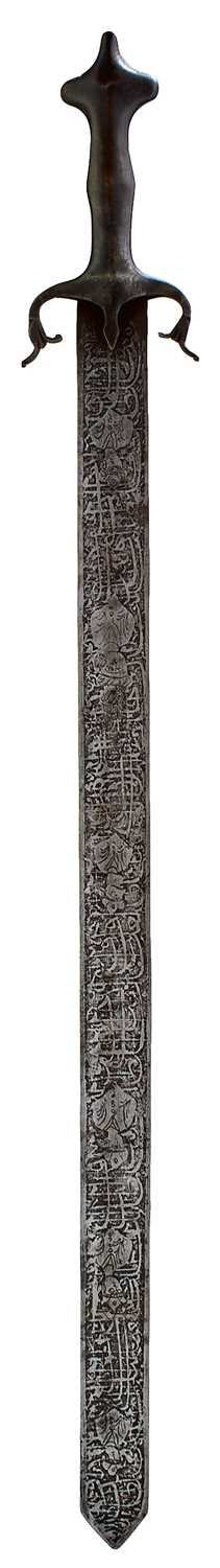 Lot 49 - AN INDO-PERSIAN SWORD