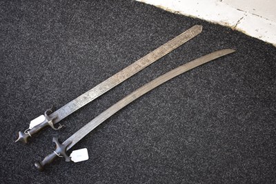 Lot 49 - AN INDO-PERSIAN SWORD