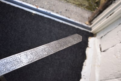 Lot 49 - AN INDO-PERSIAN SWORD