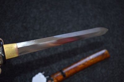 Lot 5 - A TANTO