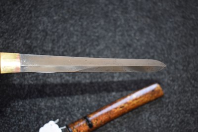 Lot 5 - A TANTO