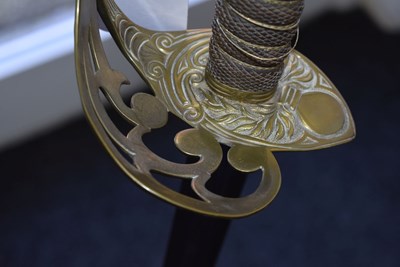Lot 155 - AN 1832 PATTERN LIFE GUARDS OFFICER'S SWORD