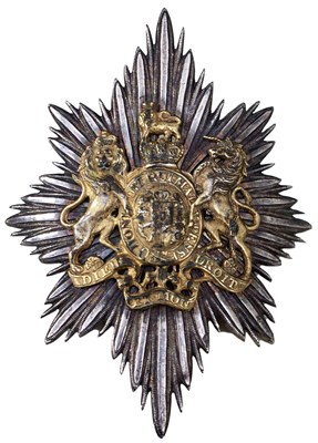 Lot 443 - A GEORGIAN GRENADIER GUARDS NON COMMISSIONED OFFICER'S REGENCY SHAKO PLATE