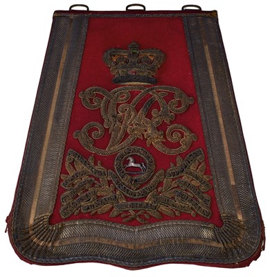 Lot 761 - A VICTORIAN 3RD KING'S OWN HUSSARS OFFICER'S FULL DRESS SABRETACHE