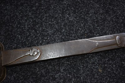 Lot 54 - AN INDIAN PATA OR SWORD