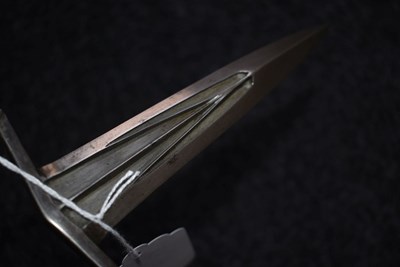 Lot 57 - A 19TH CENTURY INDIAN KATAR OR DAGGER