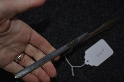 Lot 57 - A 19TH CENTURY INDIAN KATAR OR DAGGER