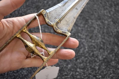 Lot 56 - A LATE 18TH OR EARLY 19TH CENTURY KATAR OR DAGGER FOR A BOY