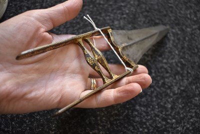 Lot 56 - A LATE 18TH OR EARLY 19TH CENTURY KATAR OR DAGGER FOR A BOY