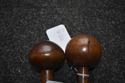 Lot 113 - A 19TH CENTURY ZULU KNOBKERRIE
