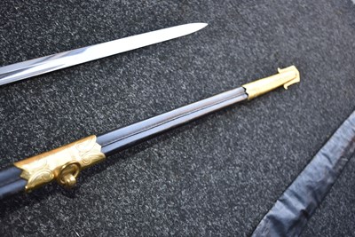 Lot 177 - A ROYAL NAVAL OFFICER'S SWORD