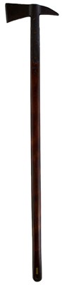 Lot 574 - GREAT BRITAIN - A LARGE 19TH CENTURY NAVAL BOARDING OR RIGGING AXE