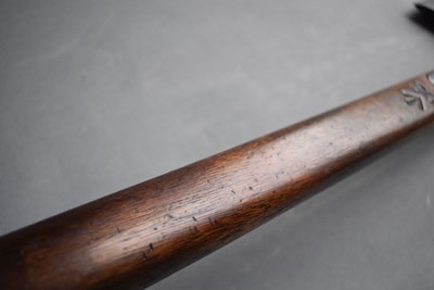 Lot 574 - GREAT BRITAIN - A LARGE 19TH CENTURY NAVAL BOARDING OR RIGGING AXE