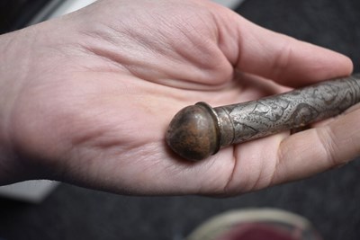 Lot 66 - A 19TH CENTURY INDIAN AXE
