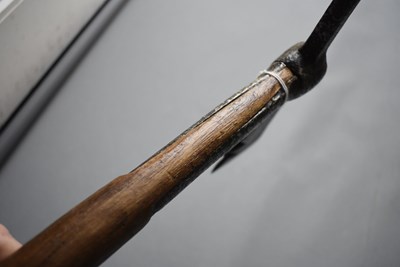Lot 189 - UNITED STATES OF AMERICA - A TYPE III NAVAL BOARDING AXE