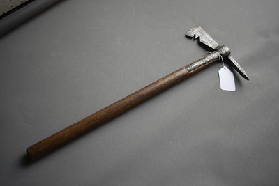 Lot 189 - UNITED STATES OF AMERICA - A TYPE III NAVAL BOARDING AXE
