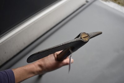 Lot 190 - UNITED STATES OF AMERICA - A TYPE II NAVAL BOARDING AXE